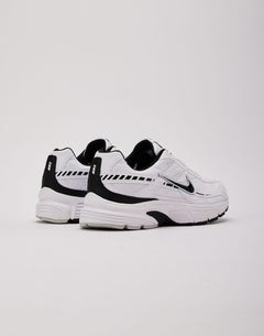 Nike Initiator