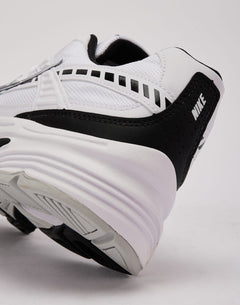 Nike Initiator