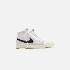 WMNS Nike Blazer Mid 77 Vintage White Black Sail NKCZ1055-100 Shoe Sneaker