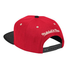 Mitchell And Ness Philadelphia 76ers CONTRAST STITCH Red Black Patch Snapback