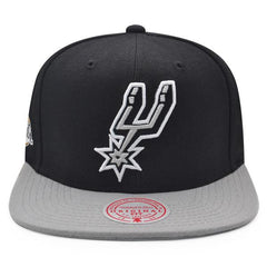 Mitchell And Ness San Antonio Spurs '05 NBA Finals Champions Black Gray Snapback