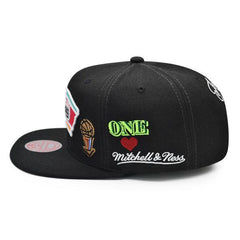 Mitchell And Ness San Antonio Spurs HYPERLOCAL Black Pink Gray Patch Snapback