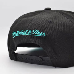 Mitchell And Ness San Antonio Spurs NBA REFLECTIVE Black Teal Pink Snapback Hat