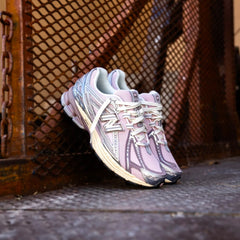 Mens New Balance 1906R (Silver/Pink) - U1906RNF