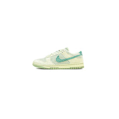WMNS Nike Dunk Low Olive Aura Bicoastal Oil Green HJ7291-371 Sneaker Shoe Trainer