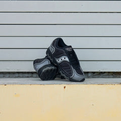 Saucony "Matrix" (Black/Metallic)