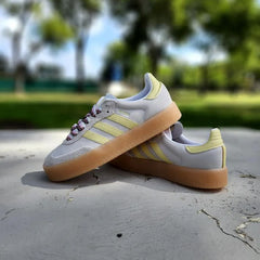 W adidas Samba