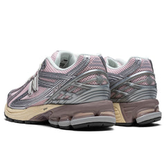 1906R - Rose Sugar/Pearl Grey/Ice Wine