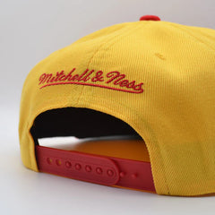 Atlanta Hawks NBA Mitchell & Ness SHARKTOOTH Snapback Hat - Red/Yellow