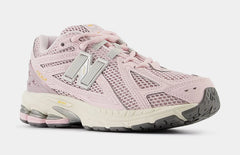 1906R Grade School Running Shoes (Rose Sugar/Ice White)