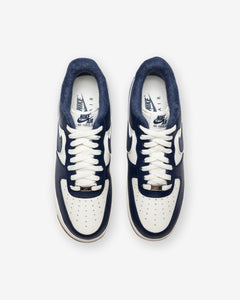 NIKE AIR FORCE 1 '07 LV8 - SAIL/ MIDNIGHTNAVY/ GUMBROWN