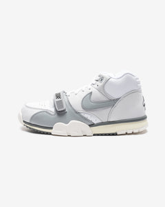 NIKE AIR TRAINER 1 - PHOTONDUST/ LTSMOKEGREY/ SMOKEGREY
