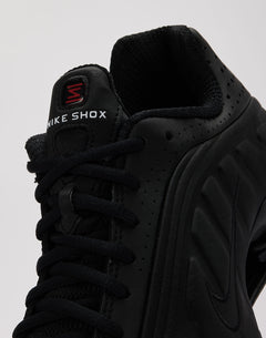 Nike Shox R4