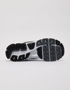 Nike Zoom Vomero 5 SE
