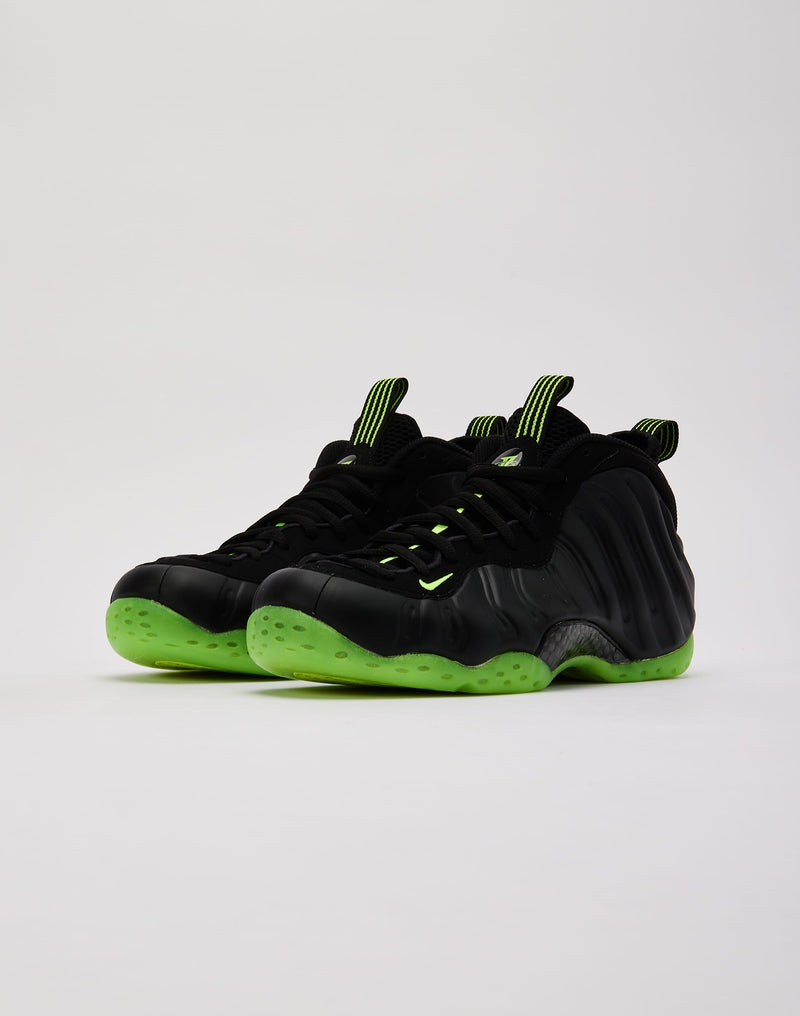 Nike Air Foamposite One 'Black Volt'