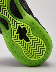 Nike Air Foamposite One 'Black Volt'